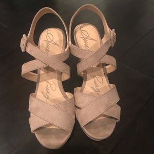 AMERICAN RAG TAUPE WEDGES
